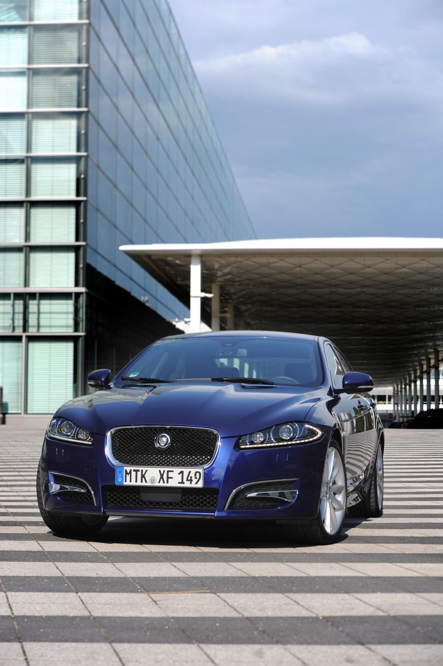  Jaguar XF 2011 года  (фото 61 из 79)